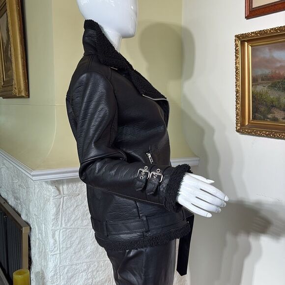 Forever 21 Faux Leather Shearling Lined Biker Zippered Jacket - Picture 5 of 11